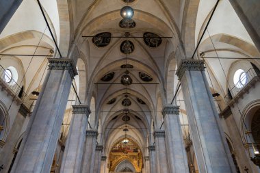 The Basilica of the Holy House is one of the main places of veneration of Mary and one of the most important and visited Marian shrines of the Catholic Church. It is located in Loreto.