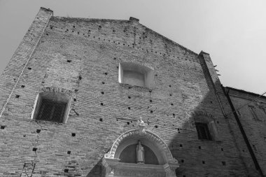 The church of Sant'Agostino is a religious building in Recanati. The structure is known for its bell tower which inspired Giacomo Leopardi's poem Il spero solitario.