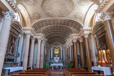 The church of Santa Maria di Montemorello is located in Recanati. The church has a certain notoriety for being the parish of the Leopardi family, where the poet Giacomo Leopardi also went to pray.