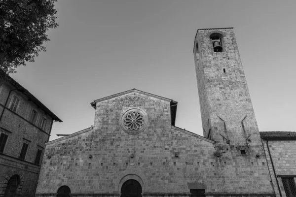 Román Stílusban Épült Tommaso Apostolo Templom 1974 Ben Újjáépített Ascoli — Stock Fotó