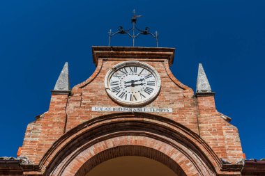 Recanati is an Italian town of 20 975 inhabitants in the province of Macerata in the Marche region.