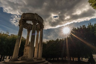 Isernia, Molise, İtalya. Birinci Dünya Savaşı 'nın kaybedilen anıtı.