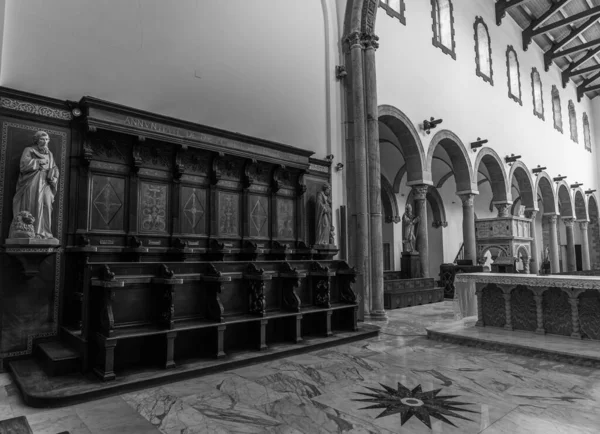 クレメンテ大聖堂は カンパニア州テアノ市の主要な礼拝場所であり テアノ カルヴィ教区の席である — ストック写真