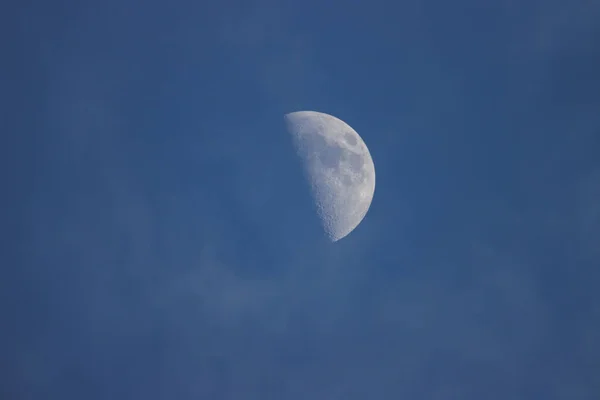 Close Crescent Moon Daytime Blue Sky — Stock Photo, Image