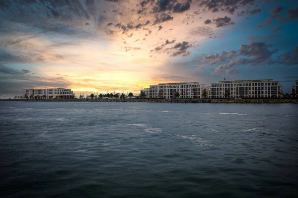 Hotel Hohe Duene Rostock Warnemuende Mar Báltico — Foto de Stock