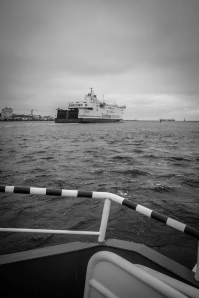 Ferry Grande Deixa Porto Rostock — Fotografia de Stock