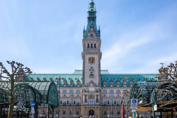 City Hall Hamburg Beautiful Weather — Foto de Stock