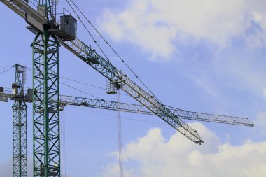 bouw kranenİnşaat vinçleri