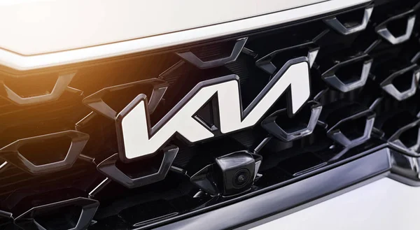 Poznan Poland April 2022 Kia Motors New Angular Logo Kia —  Fotos de Stock