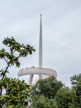 Santiago Calatrava kulesi Olympic Park, Barcelona, İspanya. Olympic Park Montjuic Hill 'de yer almaktadır..