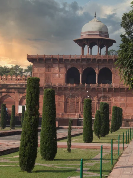 Die Kau Ban Moschee Die Neben Dem Taj Mahal Errichtet — Stockfoto