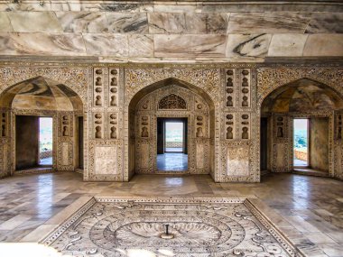 Kızıl Kale 'nin, Agra' nın, Uttar Pradesh 'in, Hindistan' ın güzel iç kısımları..