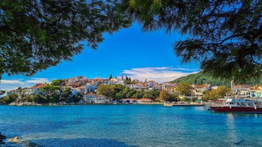 Yunanistan, Skiathos Town 'dan eski limana güzel bir manzara
