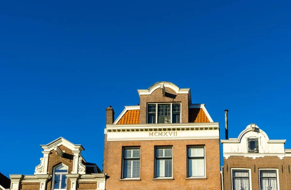 Typowe Budynki Dziedzictwa Kulturowego Wzdłuż Kanału Brouwersgracht Amsterdamie Holandia — Zdjęcie stockowe