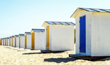 Cadzand Bad plajındaki kulübeler, Hollanda