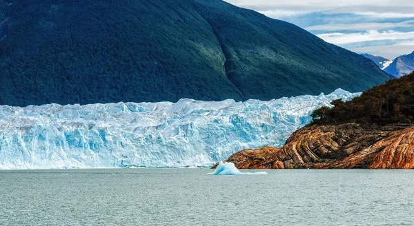 Massive Ice Perito Moreno Patagonia Argentina — Fotografia de Stock