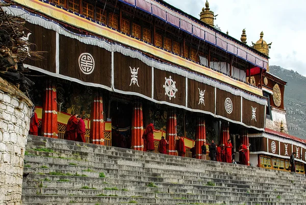 Lhassa Tibet Août Moine Tibétain Temple Jokhang Lhassa Tibet — Photo