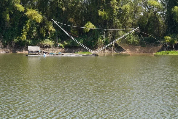 Fischerboote Auf Dem Fluss Sommer — Stockfoto