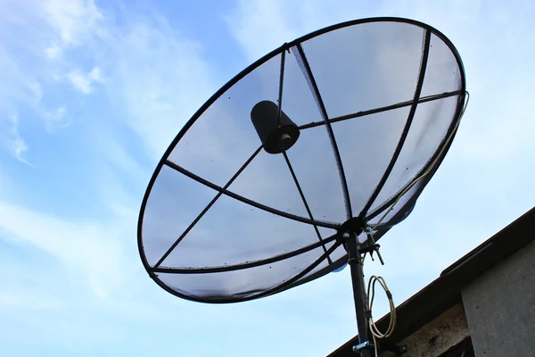 Satellite dish — Stock Photo, Image