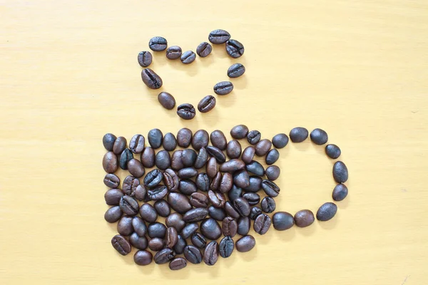 ถ้วยกาแฟที่มีหัวใจ — ภาพถ่ายสต็อก