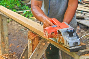 el marangoz ahşap planer kullanma