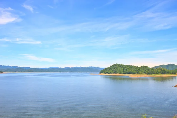 Views over the reservoir Kaengkrachan dam — Stock Photo, Image