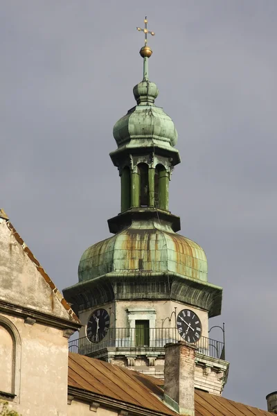 The upper part of the tower of the church in the abbey  Bernardi — Stock Photo, Image