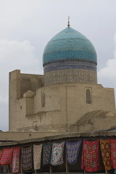 Ancient mosque  in the center of Bukhara, Uzbekistan — Stock Photo, Image