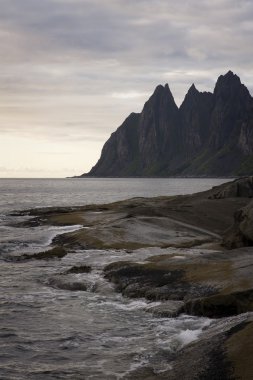 Şeytan'ın diş, Senja Adası, Kuzey Norveç buzlu