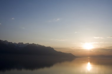 Sunset bulvarında lake geneva, İsviçre 