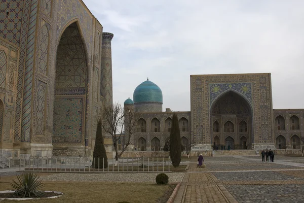 Medrese Registan Meydanı, Semerkand, Özbekistan — Stok fotoğraf