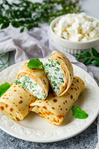 Pancakes Stuffed Cottage Cheese Parsley Dill Form Rolls — Stock fotografie