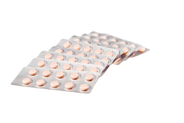 Medicatie in een tablet bubble pack op geïsoleerde witte achtergrond — Stockfoto