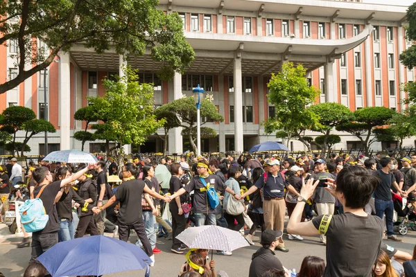 Taipei, taiwan, 30 maart 2014. honderdduizenden mensen p — Stockfoto