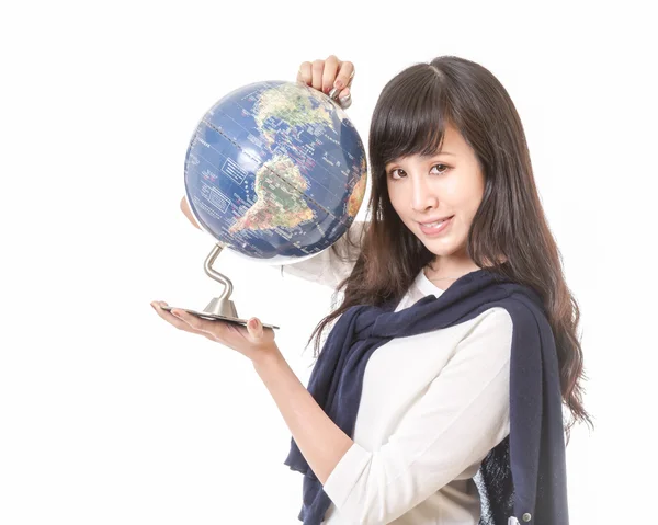 Mujer asiática con globo en las manos — Foto de Stock