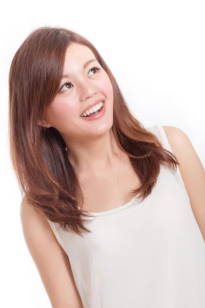 Szczęśliwy Malezji kobieta w białej sukni, patrząc na — Zdjęcie stockowe