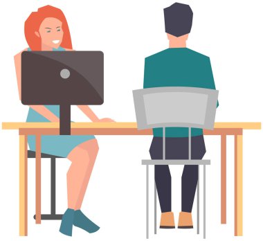 Projeye başlamak için toplantı, iş planı. Girişimcilik alanında iş tartışan meslektaşlar