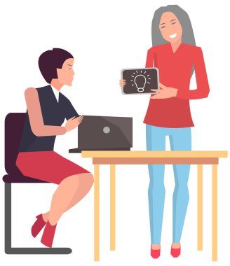 Projeye başlamak için toplantı, iş planı. Girişimcilik alanında iş tartışan meslektaşlar