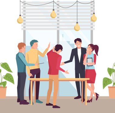 Projeye başlamak için toplantı, iş planı. Girişimcilik alanında iş tartışan meslektaşlar