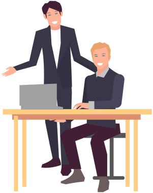 Projeye başlamak için toplantı, iş planı. Girişimcilik alanında iş tartışan meslektaşlar