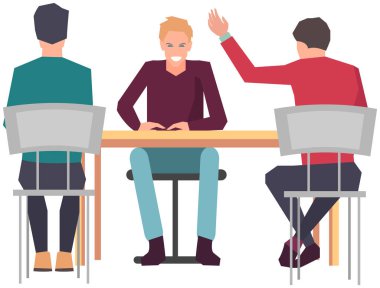 Projeye başlamak için toplantı, iş planı. Girişimcilik alanında iş tartışan meslektaşlar