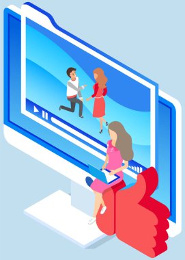 Dizüstü bilgisayarı olan kadın evlenme teklifi videosu izliyor ve şöyle diyor: Ekranda romantik TV programı