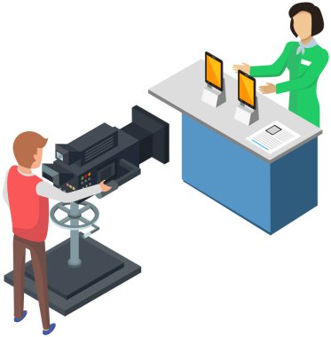 Modern teknoloji blogu sergisi. Video kaydedilirken yeni ürünün sunumunu yapan kadın