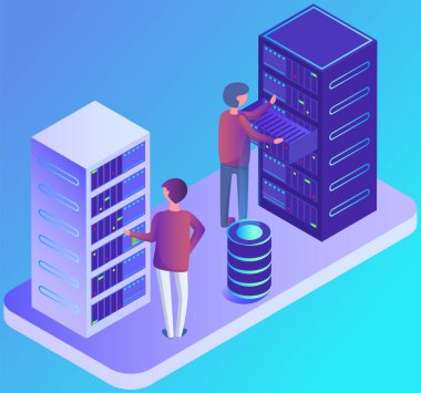 Veritabanı merkezi bilgi depolama, modern yenilik ve sistem istasyonu ile veri tabanı. Servis yazılımını çalıştırmak için bilgisayarla çalışan bir adam. Sunucu yakınındaki sistem yöneticisi, ekipman, endüstriyel aygıt