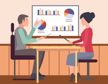 Ofiste iletişim kuran iş adamları istatistikleri tartışıyor, farklı grafik ve grafikleri analiz ediyorlar. Finansal muhasebe konsepti. Organizasyon süreci, analitik, planlama, rapor, pazar analizi