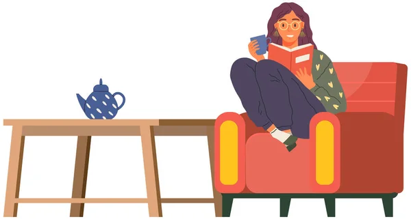 年轻女人看书 坐在现代椅子上的枕头上 休闲和教育 放松与文学 女孩在家里休息 喝咖啡 学生手里拿着课本 — 图库矢量图片