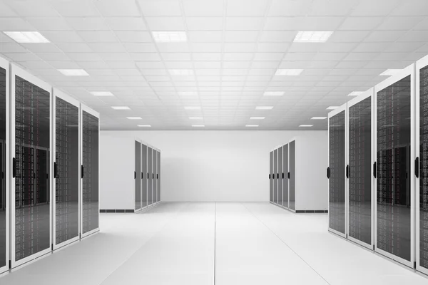 Data center com duas fileiras de racks — Fotografia de Stock
