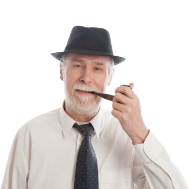 Kıdemli şapka ve boru