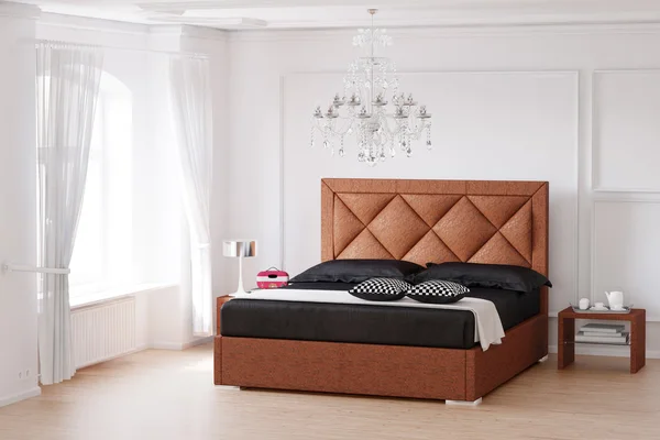 Dormitorio con cama marrón — Foto de Stock