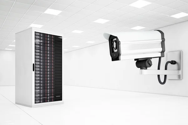 Datacenter med en stor cctv-kamera — Stockfoto